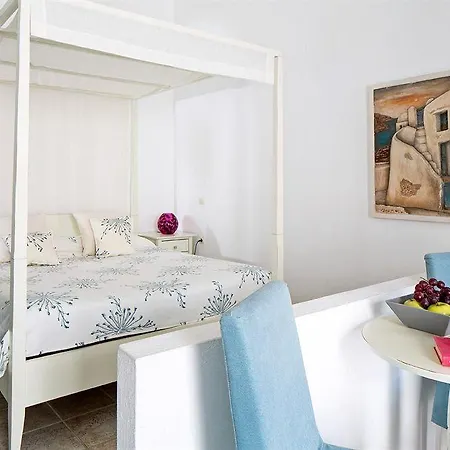 Apartment Nonis Fira (Santorini)